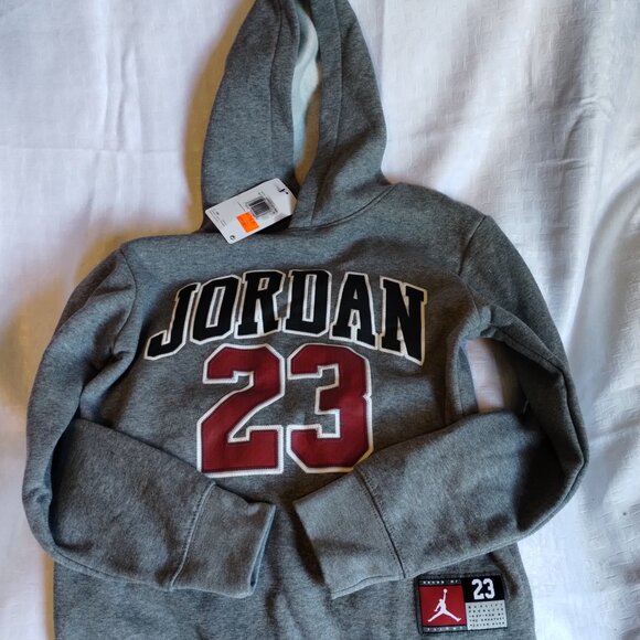 Hoodie NEW… tag attached - Picture 5 of 6